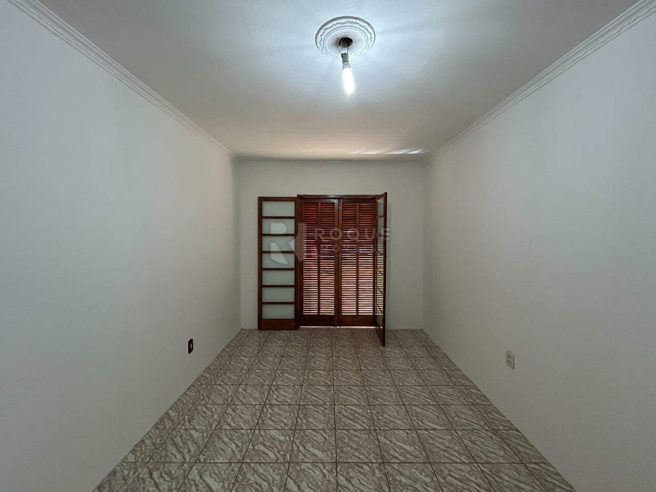 Casa Residencial para aluguel no bairro Parque Residencial Belinha Ometto: Dormitório 2 segundo andar 