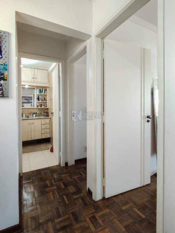 Apartamento à venda no bairro Centro: CORREDOR INTERNO