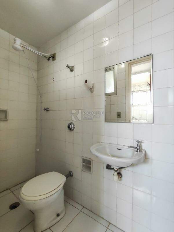 Apartamento à venda no bairro Centro: BANHEIRO SOCIAL