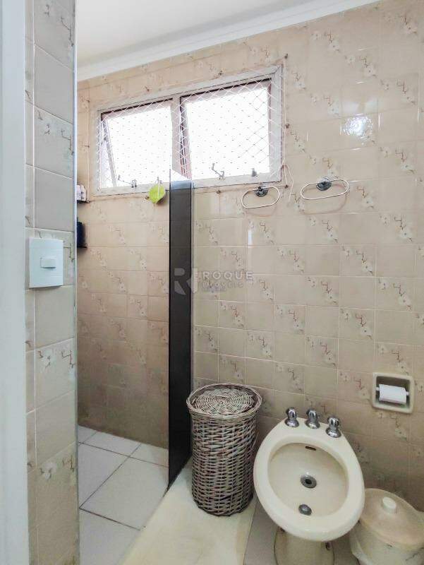 Apartamento à venda no bairro Centro: BANHEIRO SOCIAL