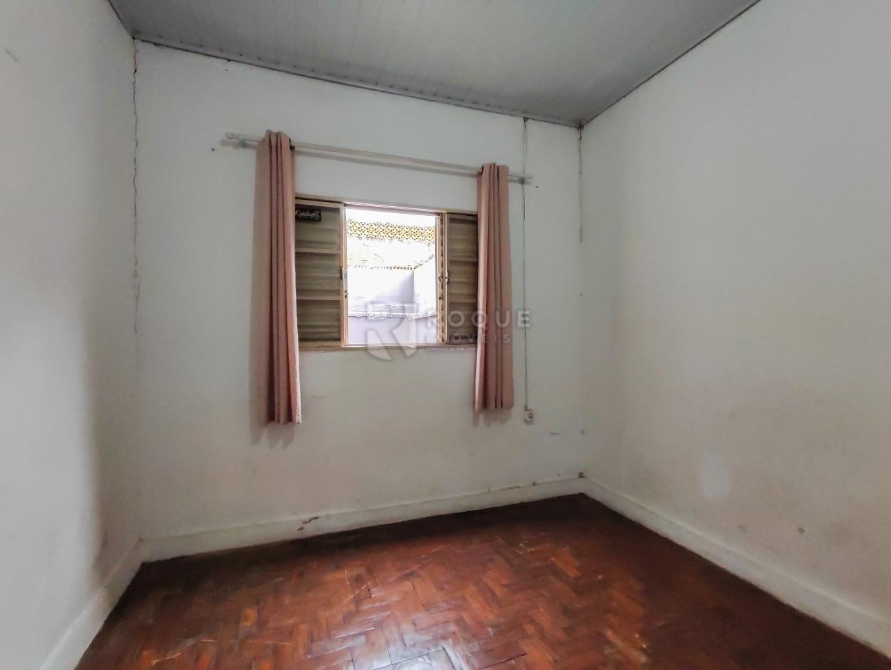 Casa Residencial à venda no bairro Centro: DORMITÓRIO 2