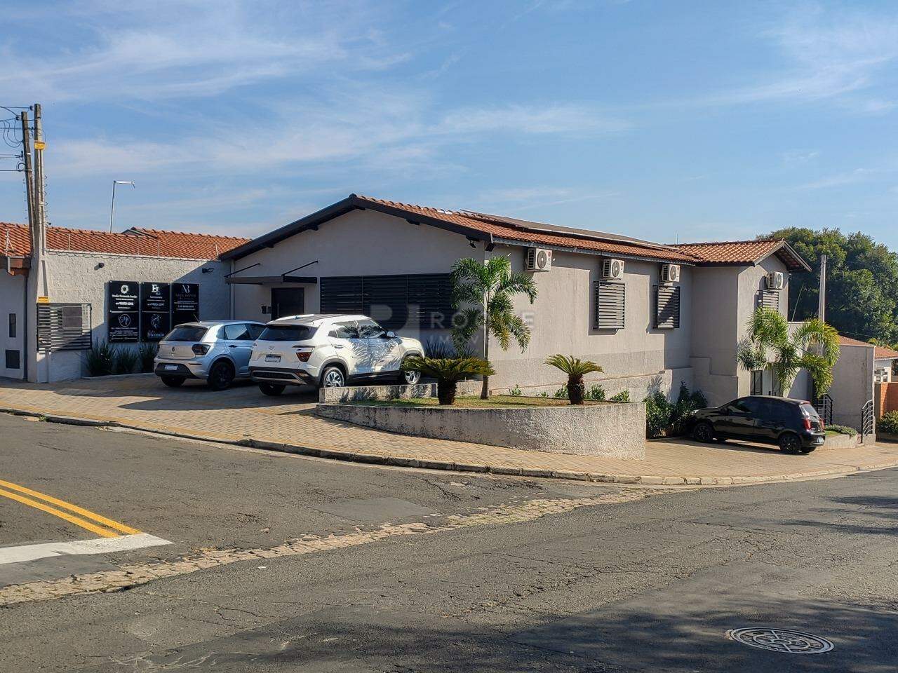 Salas/Conjuntos para aluguel no bairro Jardim Montezuma: Fachada 