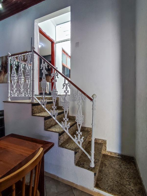 Casa Residencial à venda no bairro Vila Queiroz: ACESSO