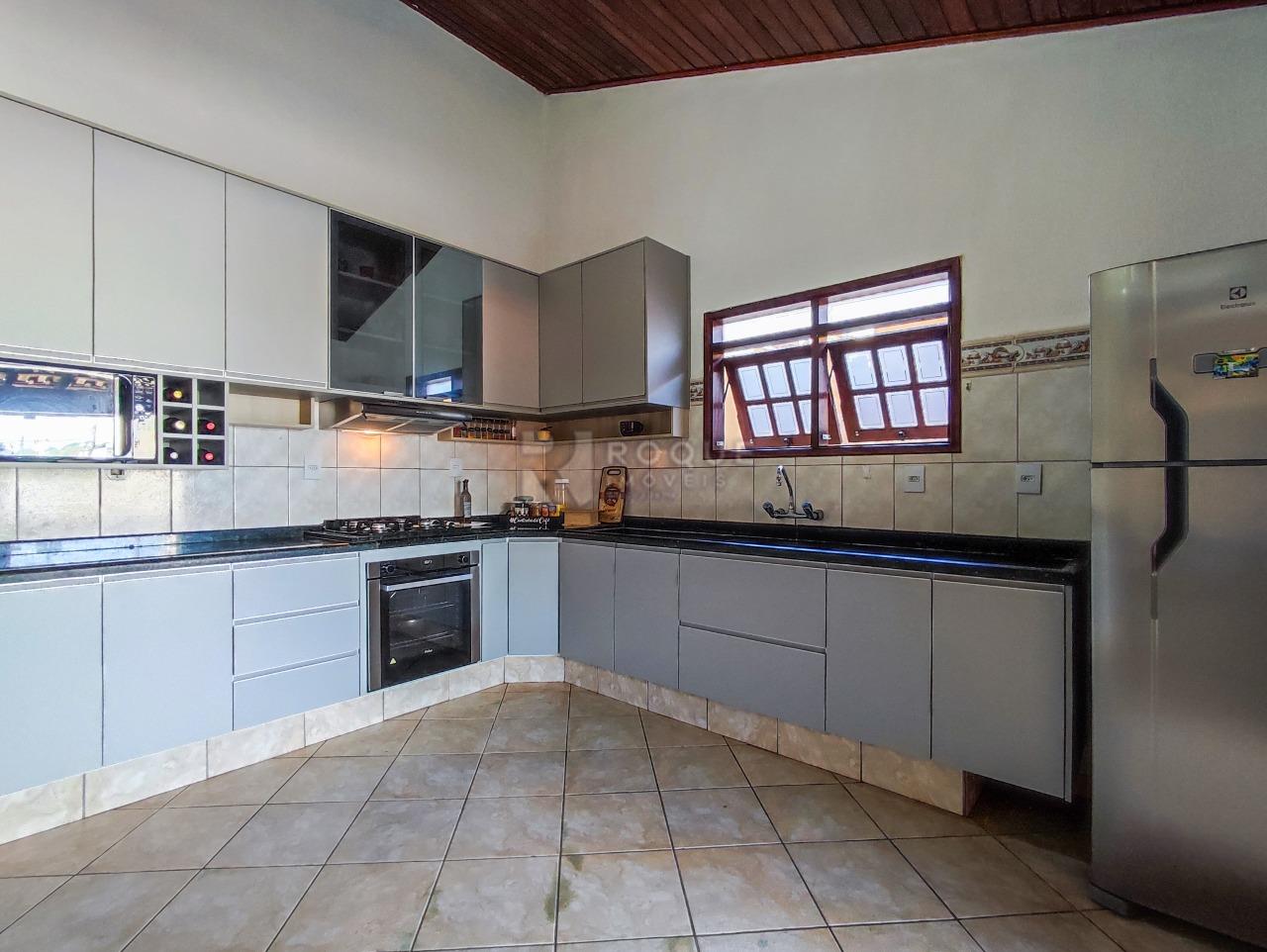 Casa Residencial à venda no bairro Vila Queiroz: COZINHA