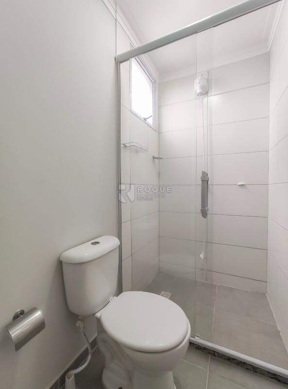 Apartamento para aluguel no bairro Vale das Esmeraldas: WC suíte