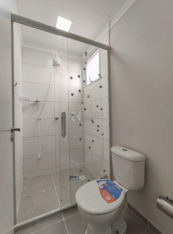 Apartamento para aluguel no bairro Vale das Esmeraldas: WC suíte 
