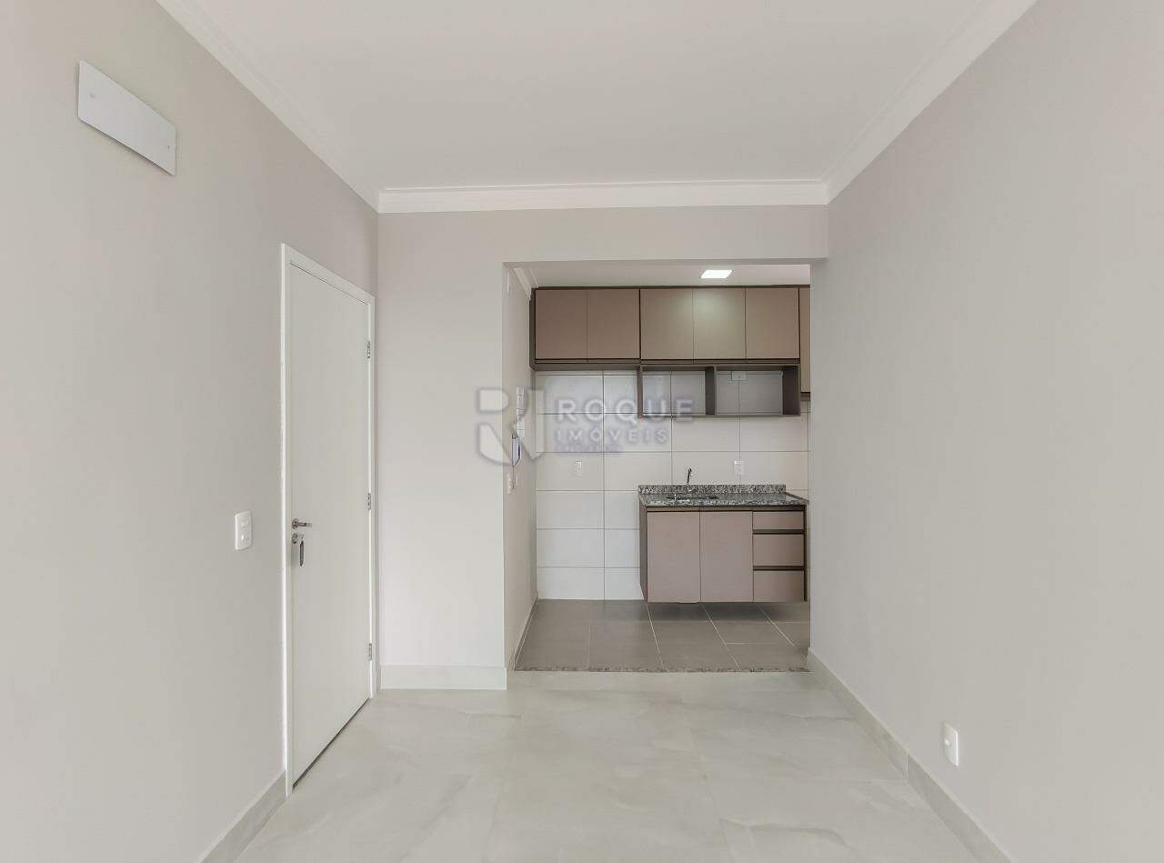 Apartamento para aluguel no bairro Vale das Esmeraldas: Sala 