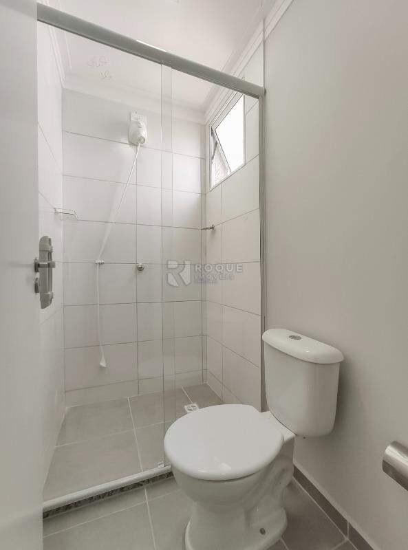 Apartamento para aluguel no bairro Vale das Esmeraldas: WC suíte 