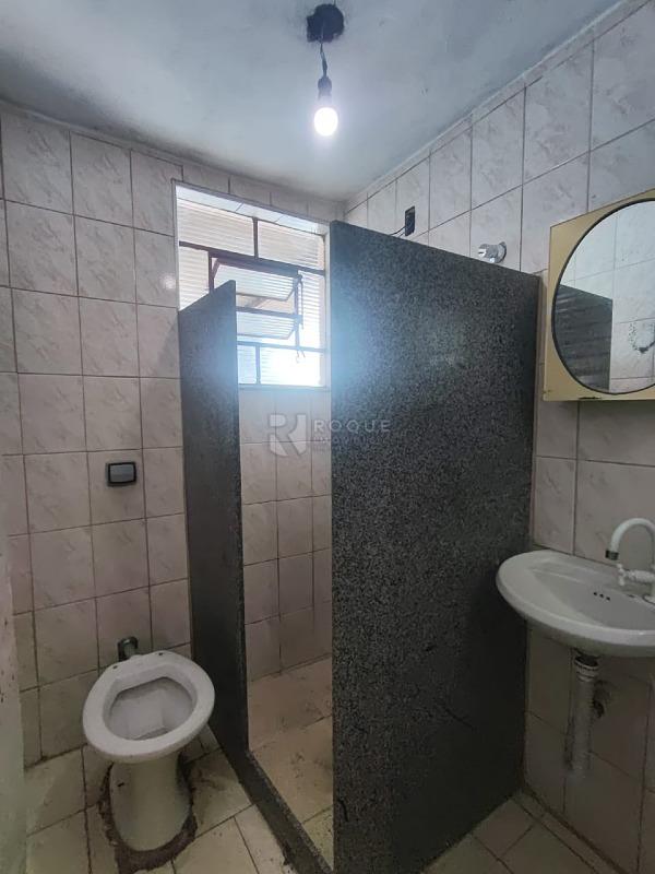 Casa Residencial para aluguel no bairro Parque Residencial Abílio Pedro: WC