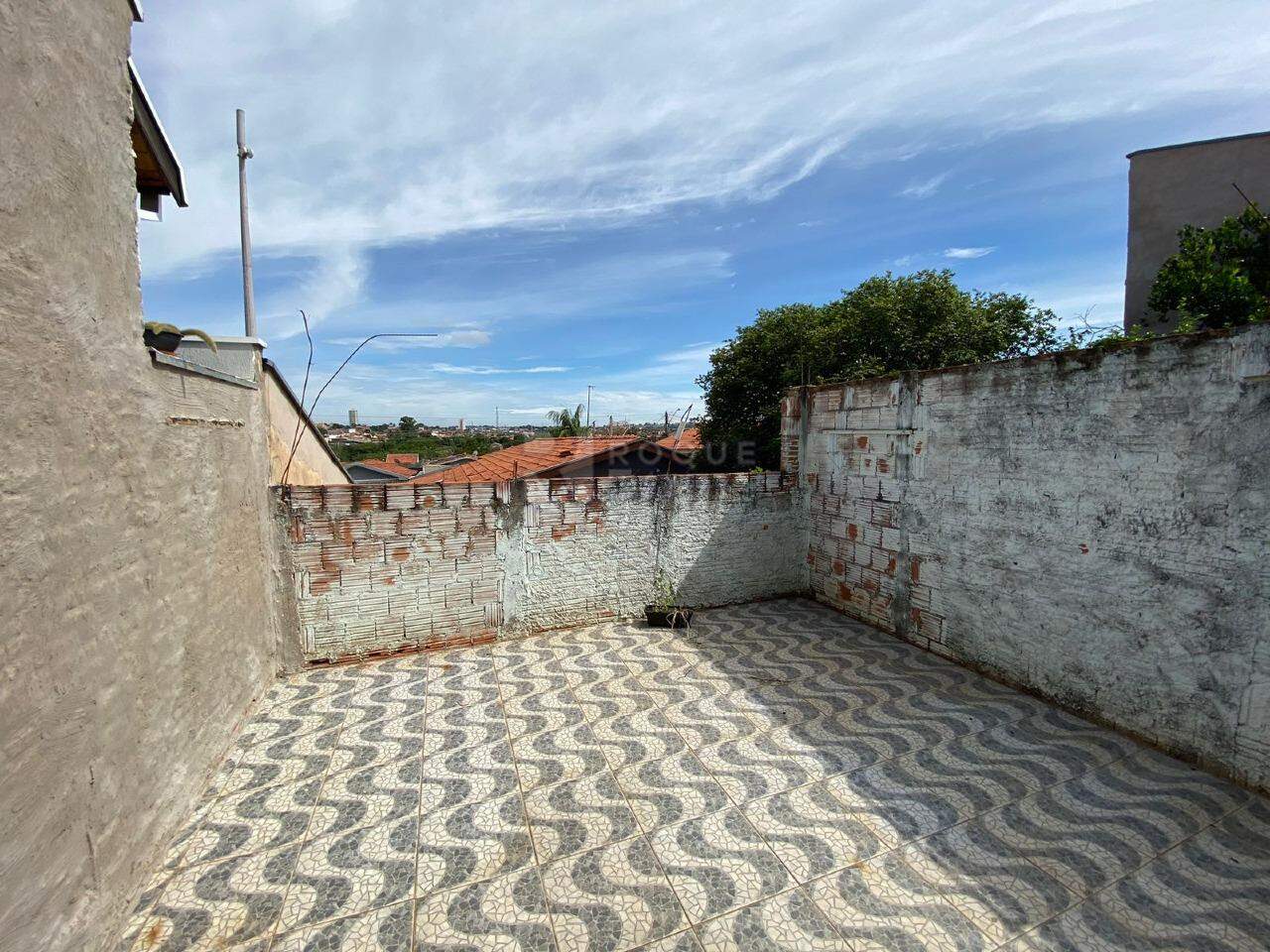 Casa Residencial à venda no bairro Jardim Barão de Limeira: Quintal fundos