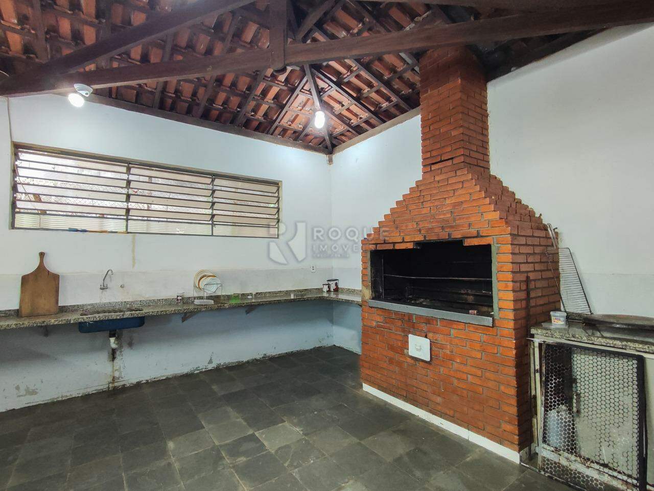 Chácara à venda no bairro Residencial Casalbuono: CHURRASQUEIRA
