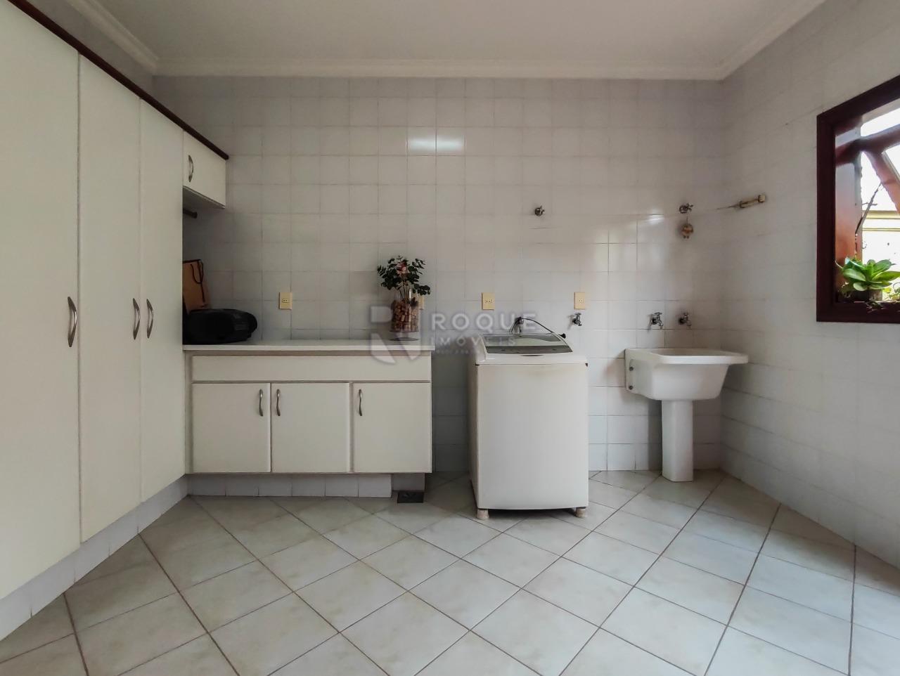 Casa em condomínio à venda no bairro Villa San Marino: LAVANDERIA