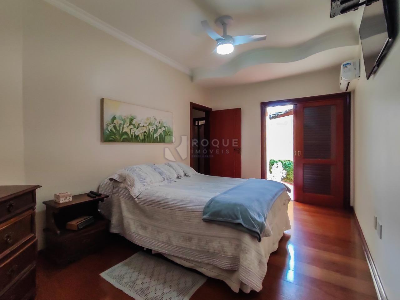 Casa em condomínio à venda no bairro Villa San Marino: SUÍTE