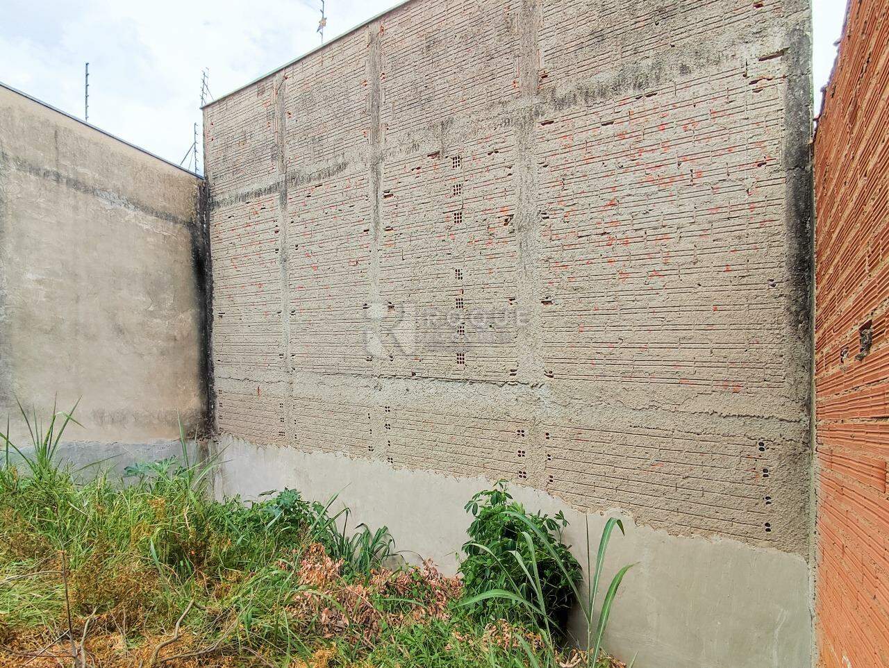 Terreno à venda no bairro Jardim Campo Verde I: 