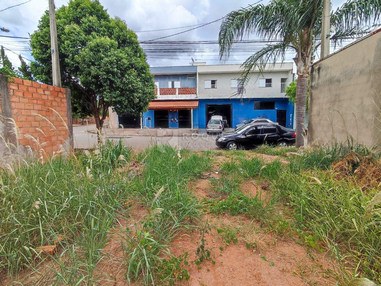 Terreno à venda no bairro Jardim Campo Verde I: 