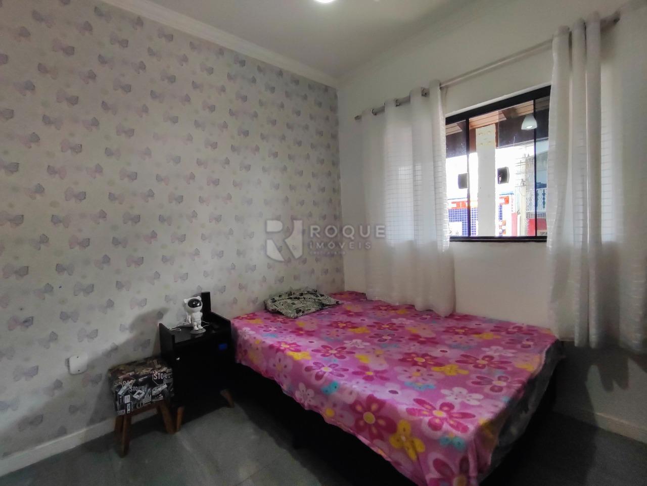 Casa com salão à venda no bairro Jardim Gustavo Picinini: DORMITÓRIO 1