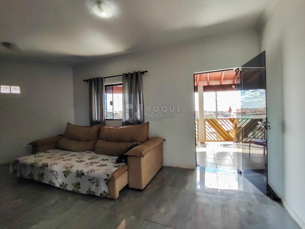 Casa com salão à venda no bairro Jardim Gustavo Picinini: SALA DE TV