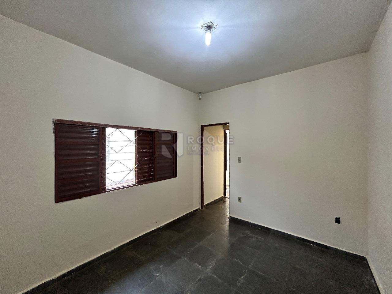 Casa Residencial para aluguel no bairro Jardim Santo André: Dormitório fundo 