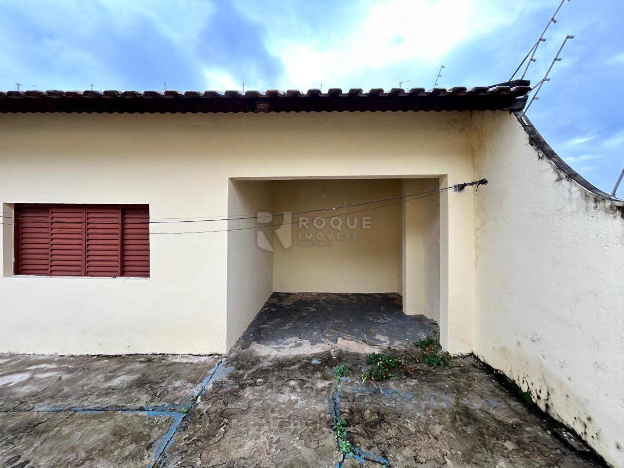 Casa Residencial para aluguel no bairro Jardim Santo André: Fundo 