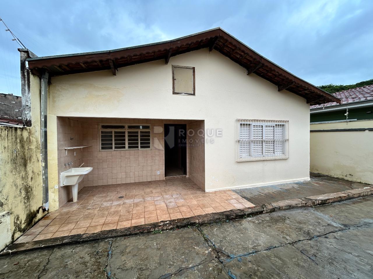Casa Residencial para aluguel no bairro Jardim Santo André: Fundo 