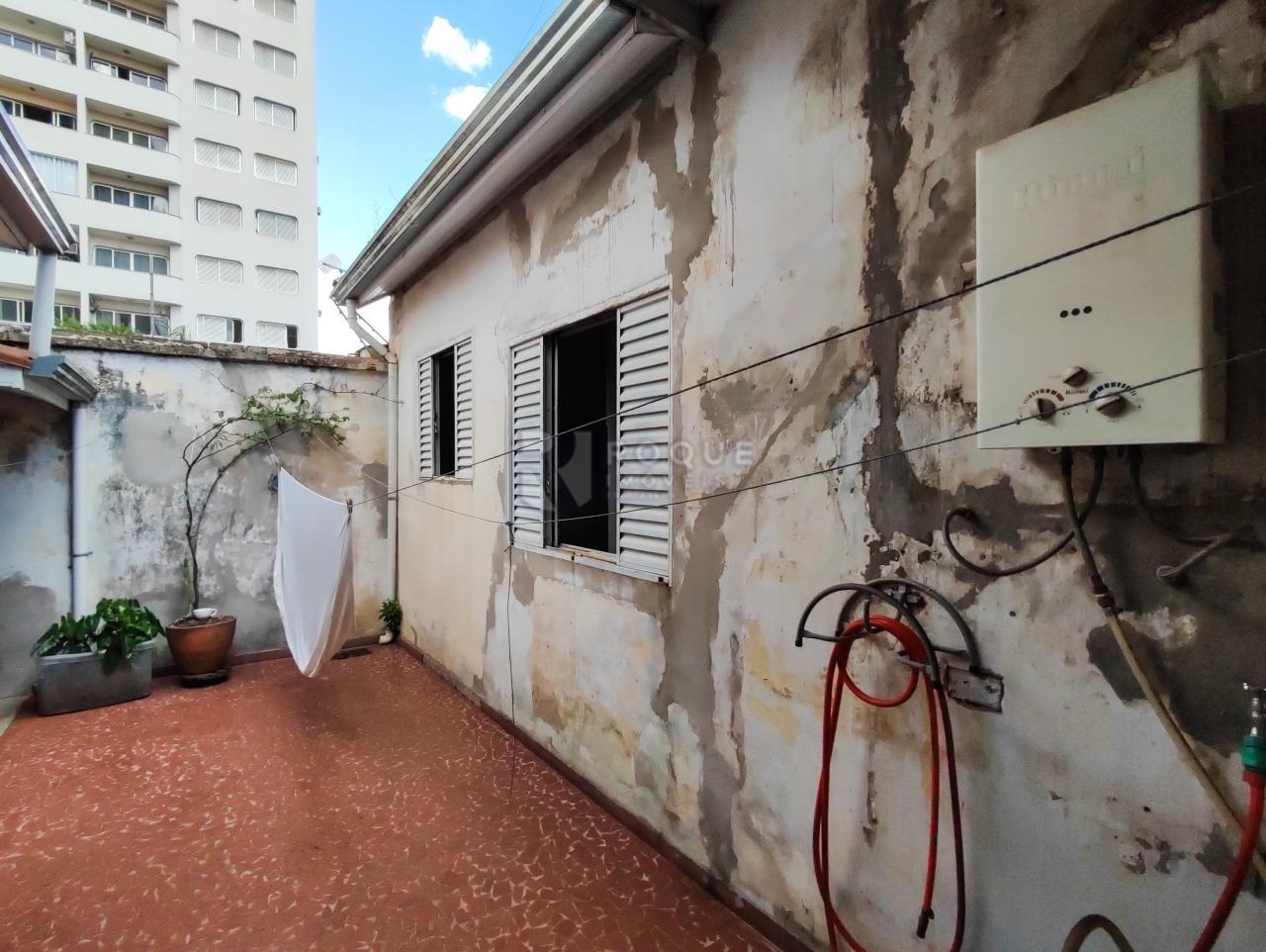 Casa Comercial à venda no bairro Centro: QUINTAL