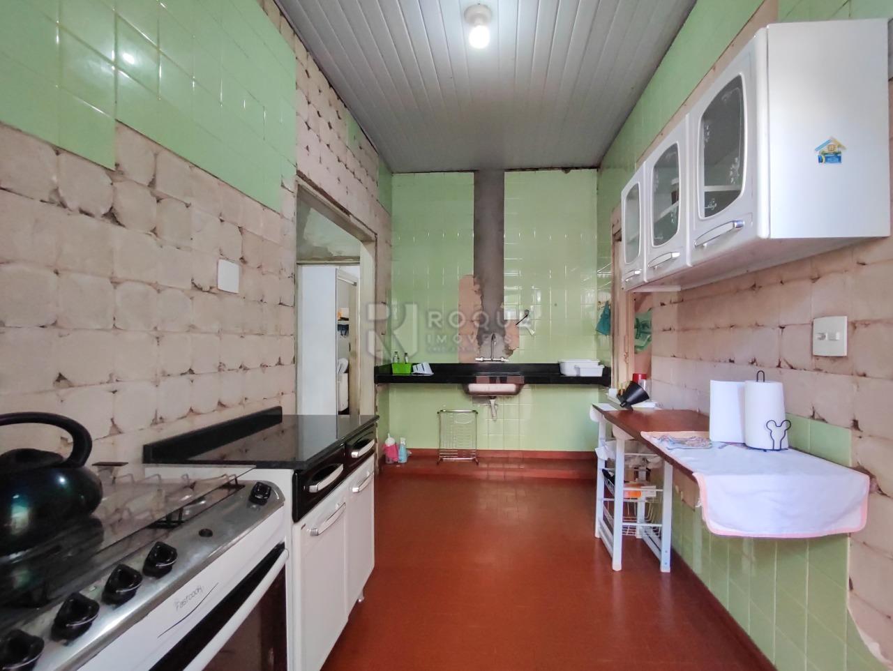 Casa Comercial à venda no bairro Centro: COZINHA