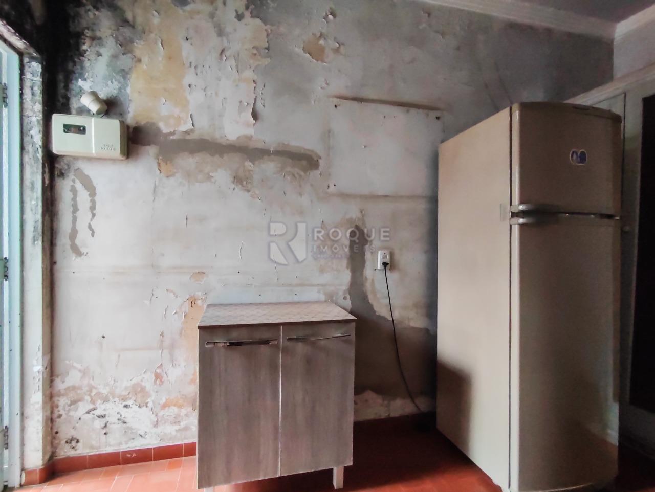 Casa Comercial à venda no bairro Centro: COZINHA