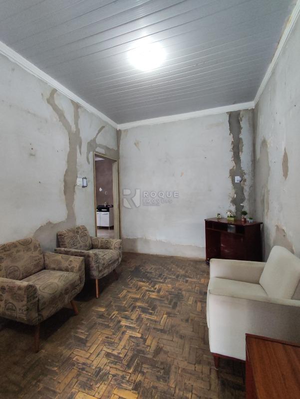 Casa Comercial à venda no bairro Centro: SALA