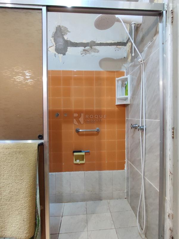 Casa Comercial à venda no bairro Centro: BANHEIRO SOCIAL