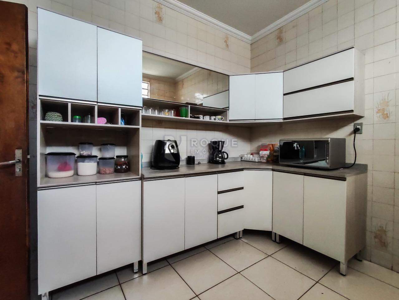 Casa Residencial à venda no bairro Jardim Caieira: COZINHA
