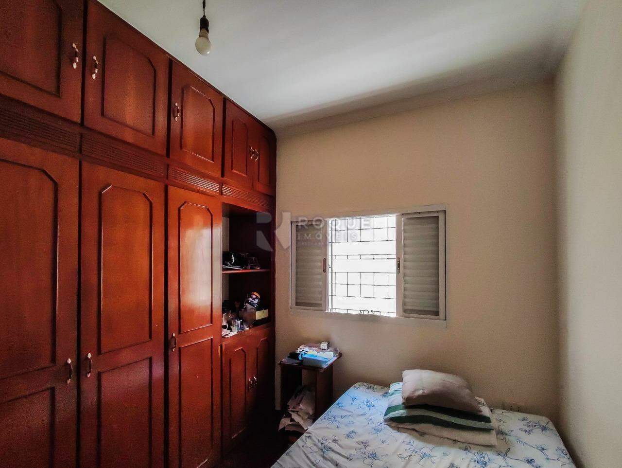 Casa Residencial à venda no bairro Jardim Caieira: DORMITÓRIO 1
