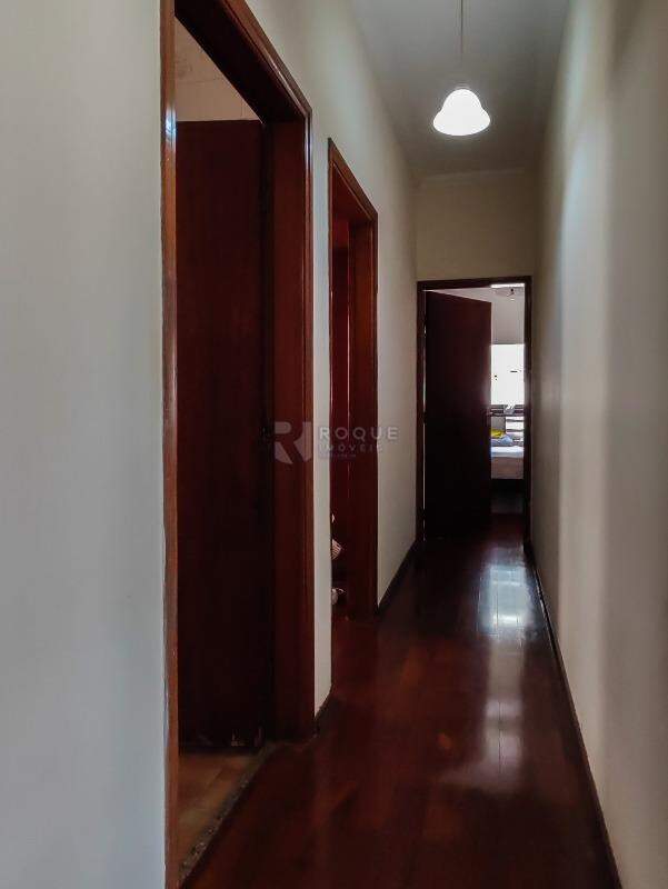 Casa Residencial à venda no bairro Jardim Caieira: CORREDOR INTERNO