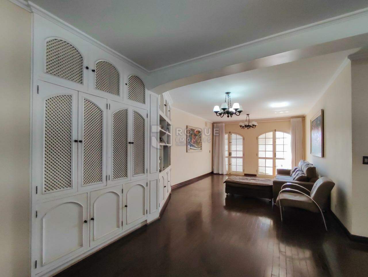 Casa Residencial à venda no bairro Vila São João: SALA DE ESTAR