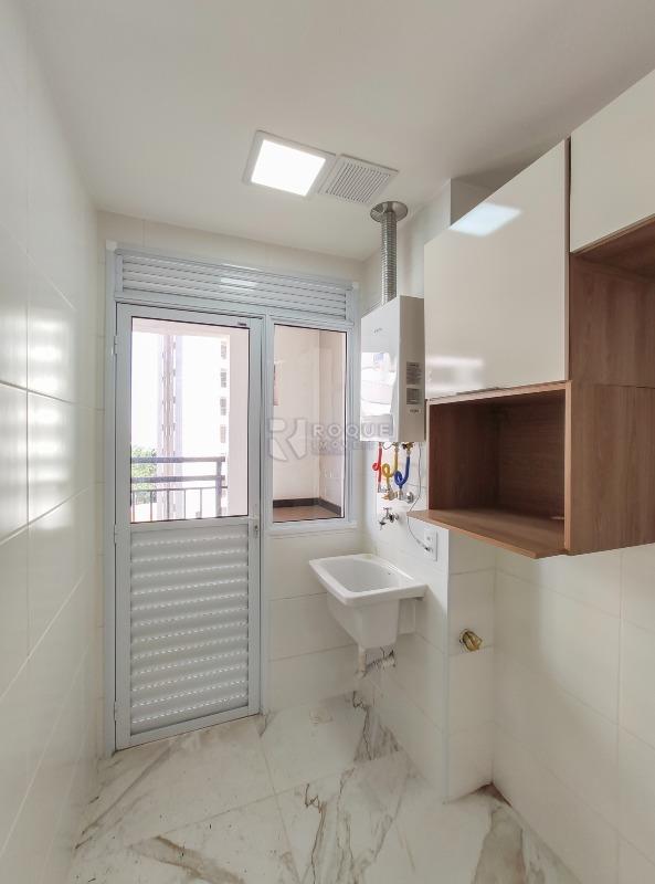Apartamento para aluguel no bairro Jardim Santa Adélia: Área de serviço 