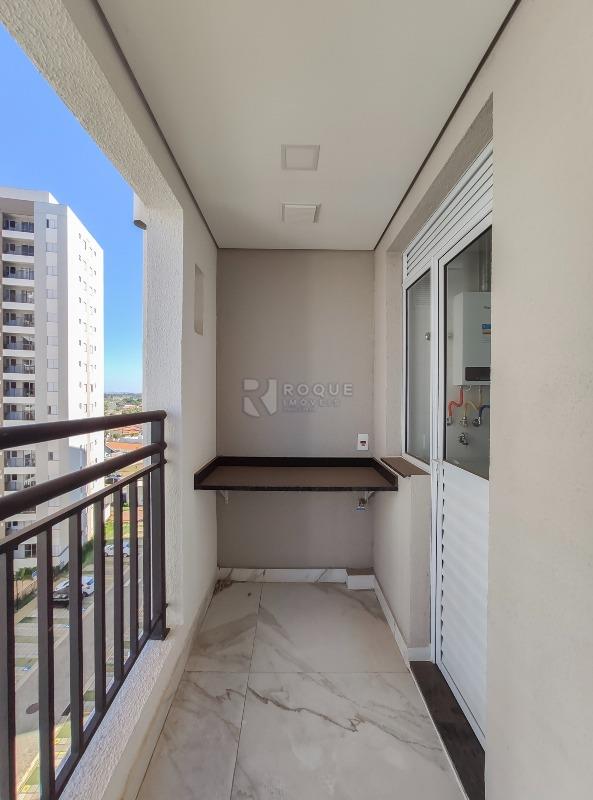 Apartamento para aluguel no bairro Jardim Santa Adélia: Sacada 