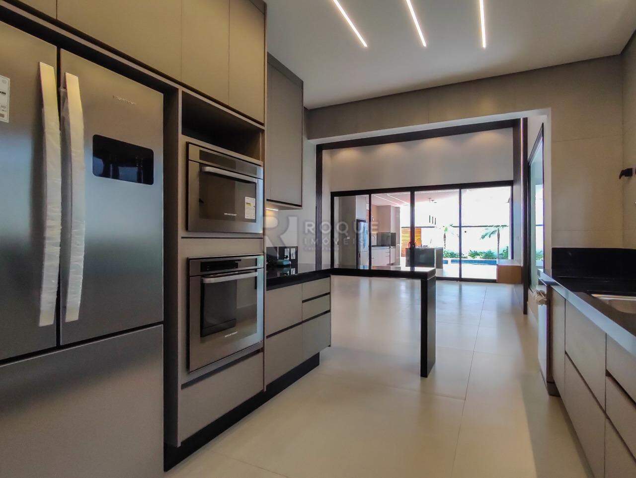 Casa em condomínio à venda no bairro Residencial Greville: COZINHA
