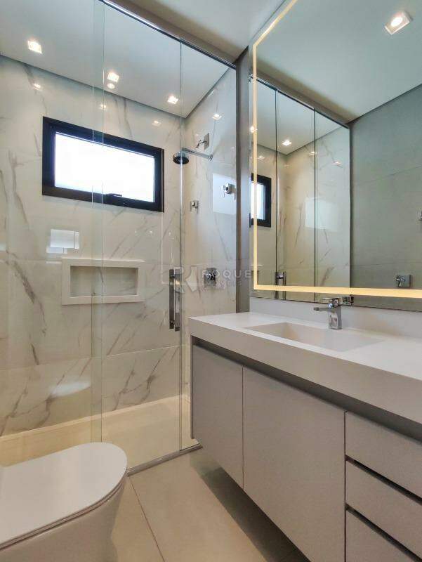 Casa em condomínio à venda no bairro Residencial Greville: WC SUÍTE 2