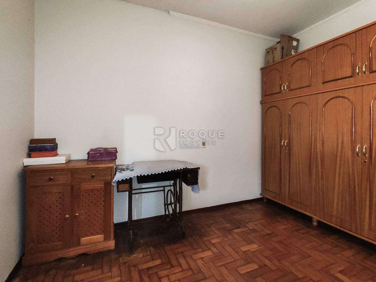 Casa Residencial à venda no bairro Vila Castelar: DORMITÓRIO 1
