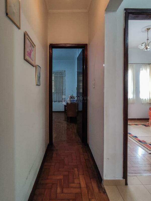 Casa Residencial à venda no bairro Vila Castelar: CORREDOR INTERNO