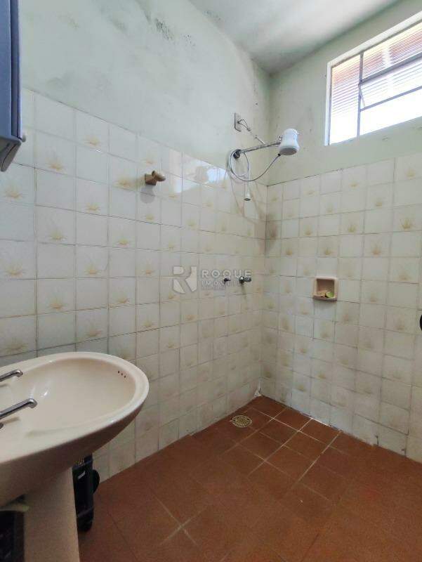 Casa Residencial à venda no bairro Vila Queiroz: BANHEIRO SOCIAL CASA 3