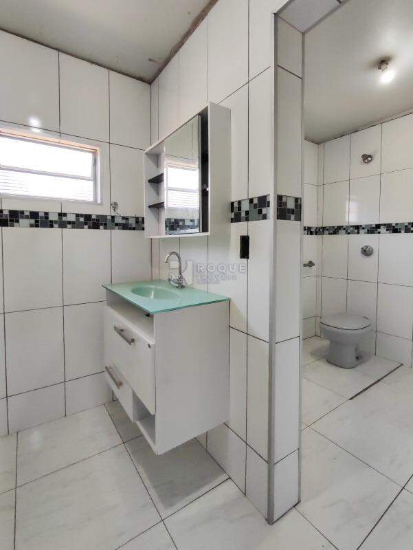 Casa Residencial à venda no bairro Vila Queiroz: BANHEIRO SOCIAL CASA 2