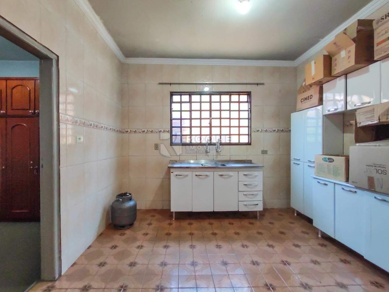Casa Residencial à venda no bairro Vila Queiroz: COZINHA CASA 2