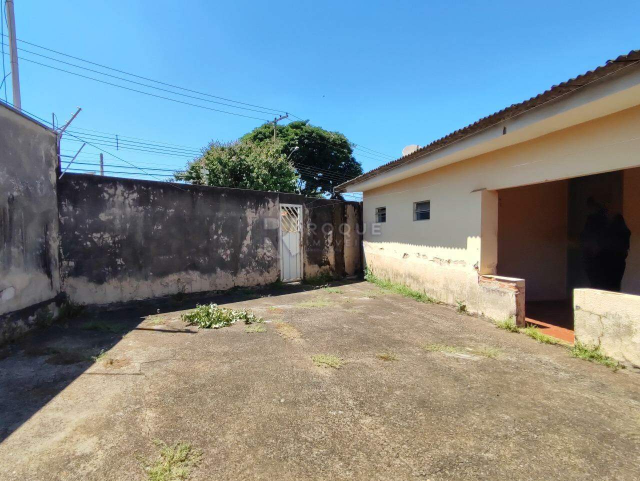 Casa Residencial à venda no bairro Vila Queiroz: QUINTAL CASA 2