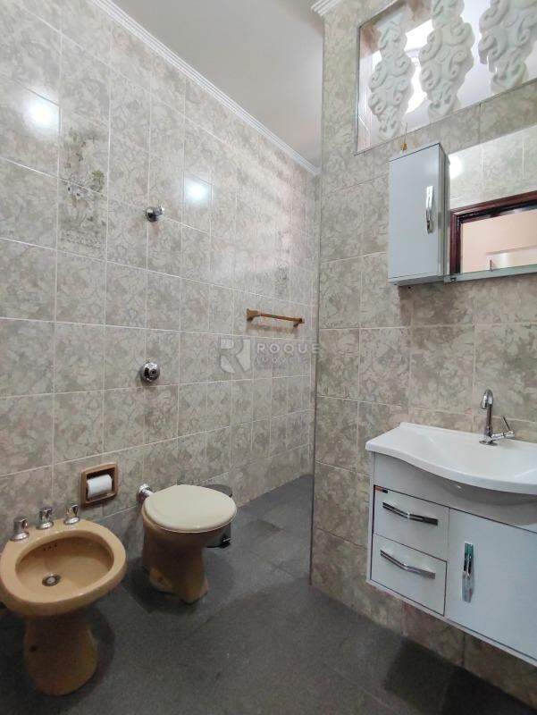 Casa Residencial à venda no bairro Vila Queiroz: BANHEIRO SOCIAL CASA 1