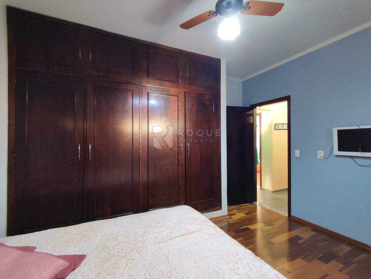 Casa Residencial à venda no bairro Vila Queiroz: SUÍTE CASA 1