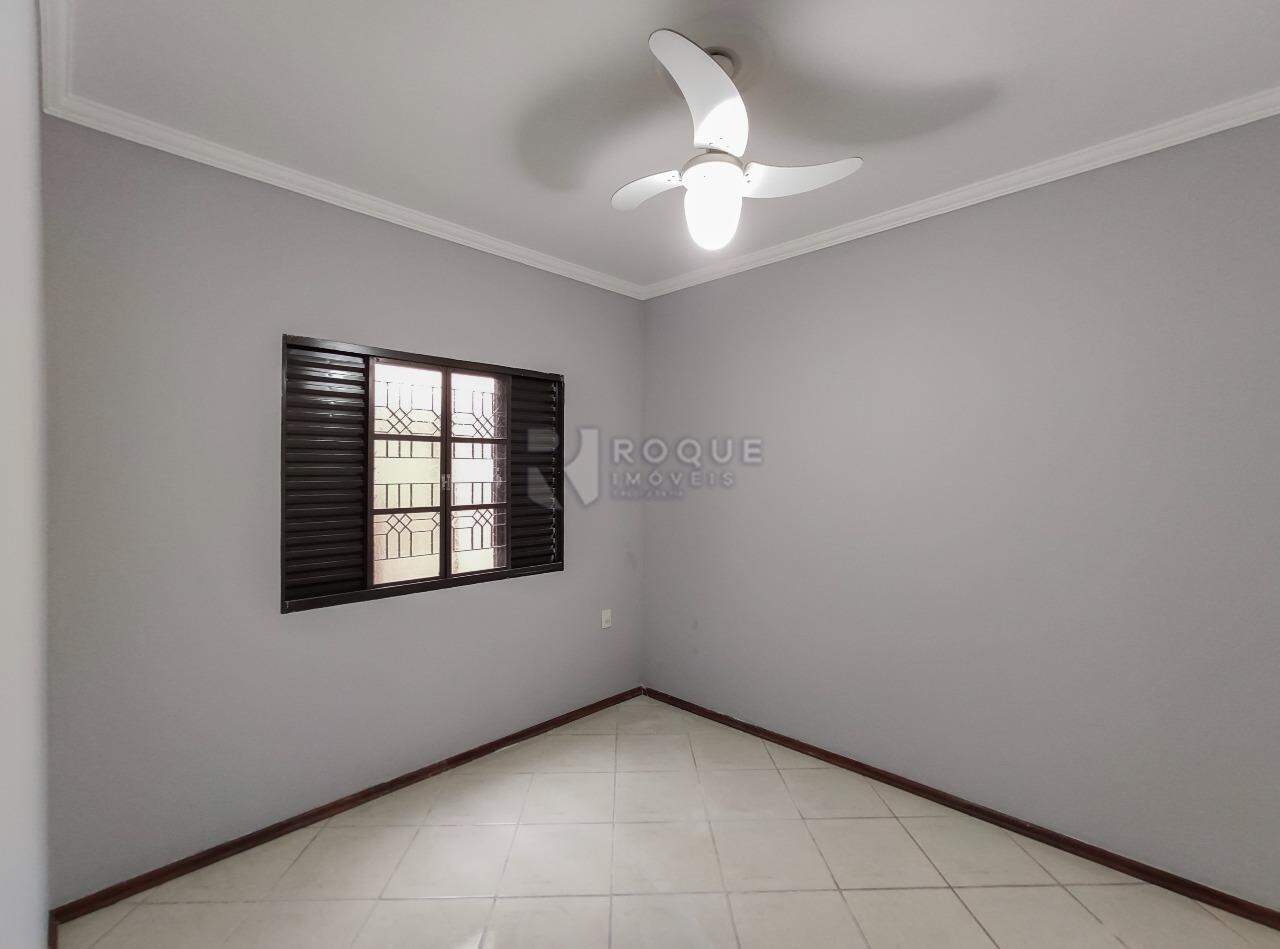 Casa Residencial para aluguel no bairro Jardim Ouro Verde: Dormitório 2