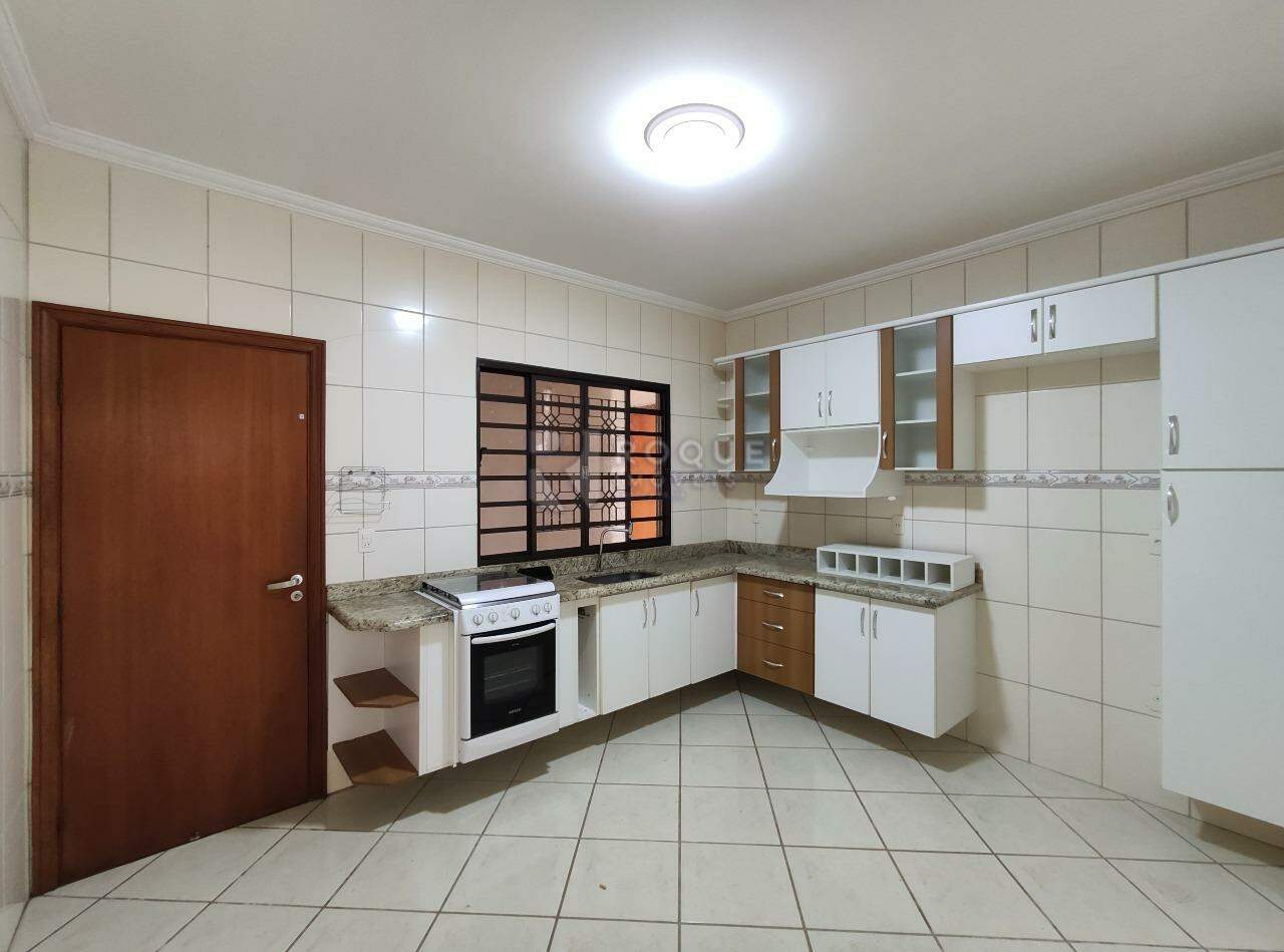 Casa Residencial para aluguel no bairro Jardim Ouro Verde: Cozinha