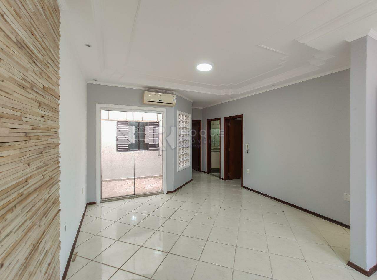 Casa Residencial para aluguel no bairro Jardim Ouro Verde: Copa