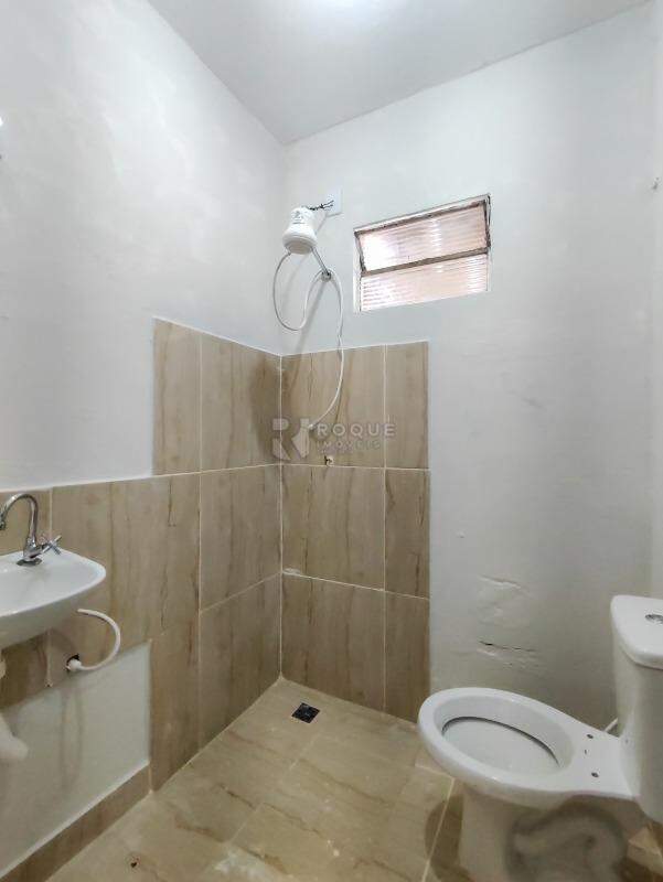 Casa Residencial à venda no bairro Jardim Piratininga: BANHEIRO SOCIAL EDÍCULA