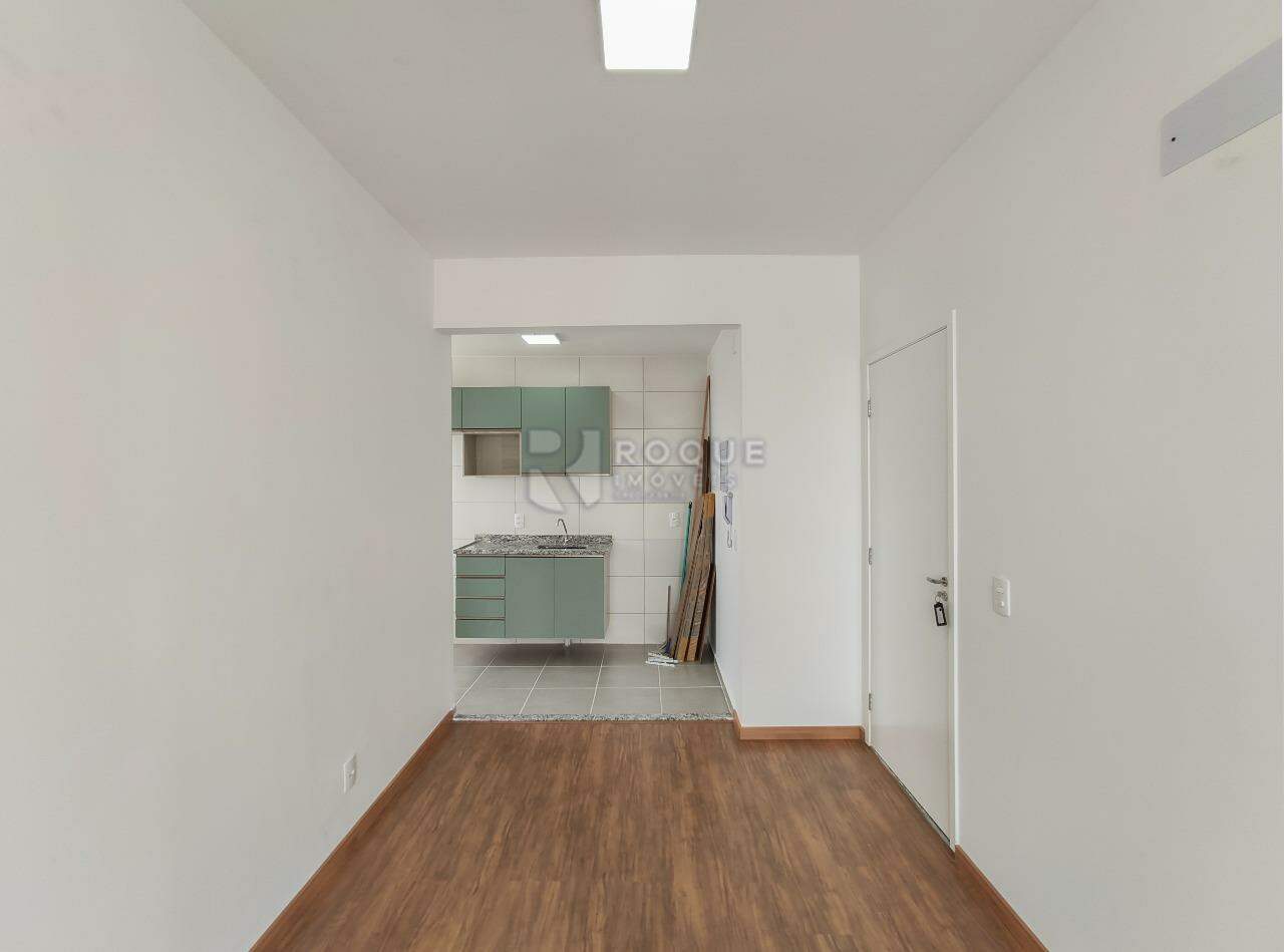 Apartamento para aluguel no bairro Vale das Esmeraldas: Sala 